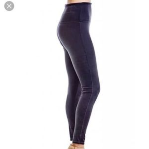 BNWT - Spanx velvet leggings - moon shadow